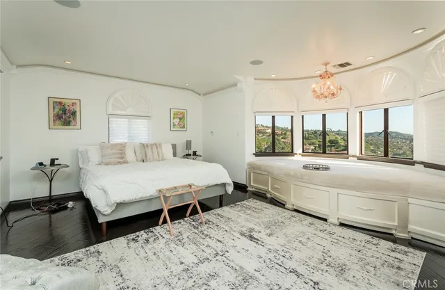 $5,795,000 | 330 Kempton Road, Glendale, CA 91202