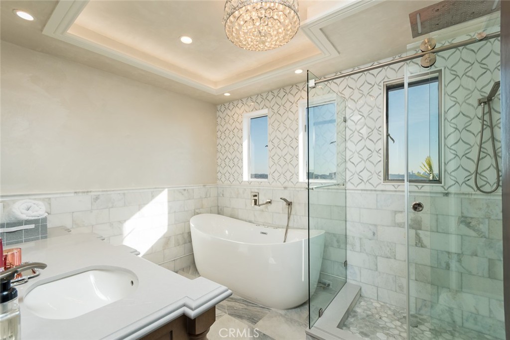330 Kempton Road Glendale, CA 91202 - Photo 50 of 75 a bathroom with a sink a toilet and shower