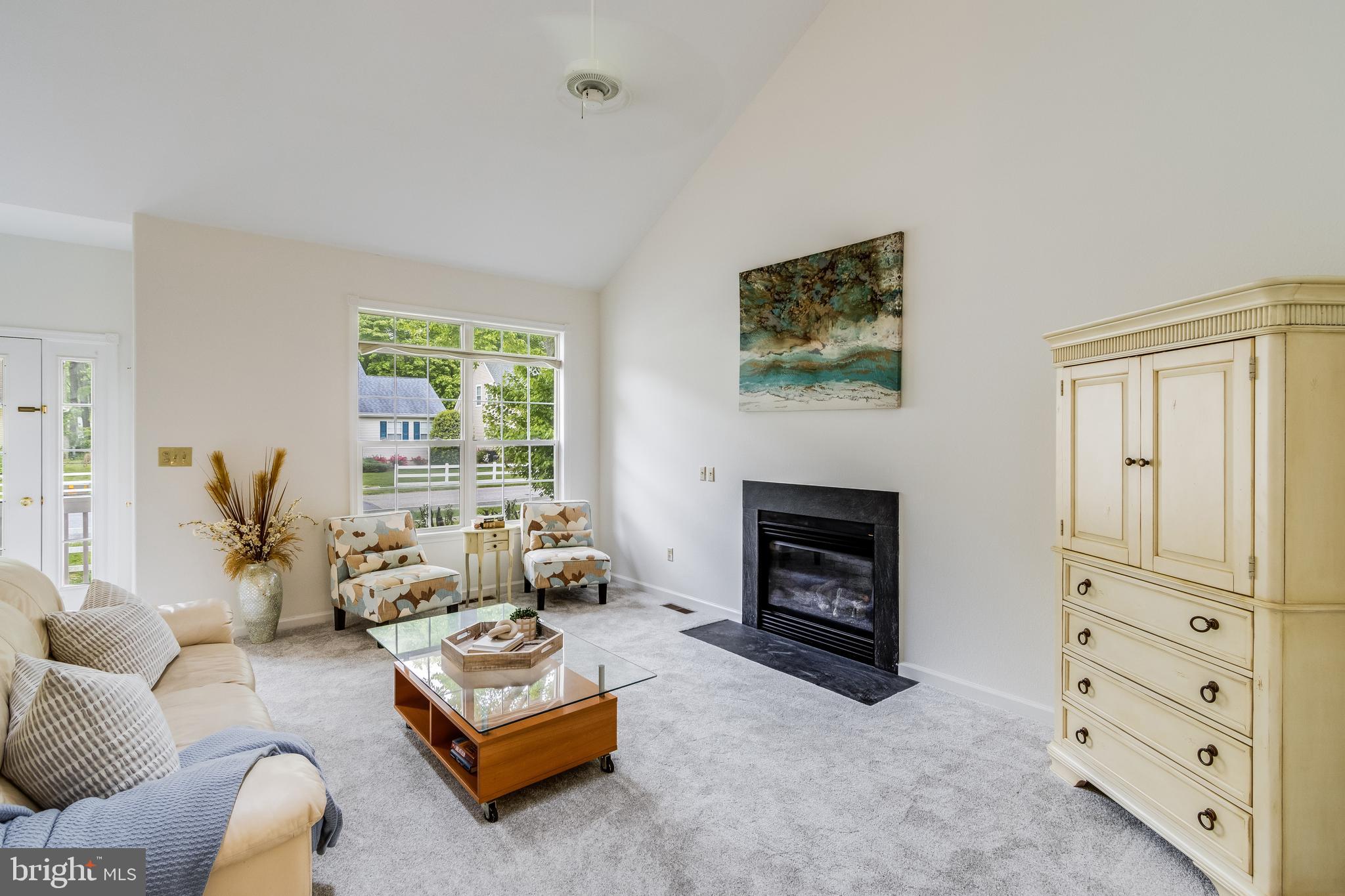 51 Hingham Lane Berlin, MD 21811 - Photo 3 of 30 Open and Airy Living Room