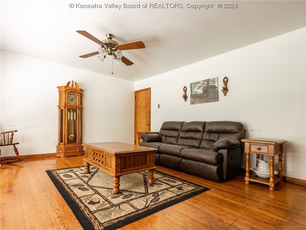 317 Casey Fork Road Ashford, WV 25009 - Photo 10 of 19 Gallery Image 10