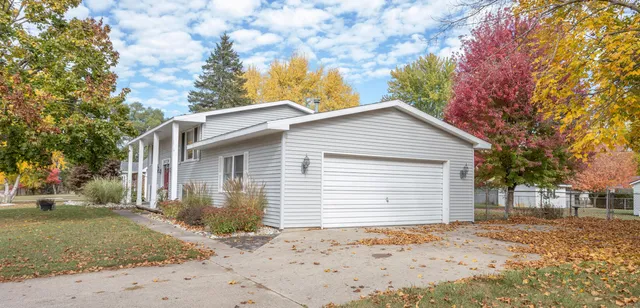 $284,900 | 20770 Ross Parkway, Big Rapids, MI 49307