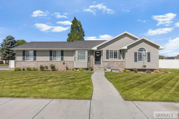 $415,000 | 3840 Summerwood Lane, Ammon, ID 83406