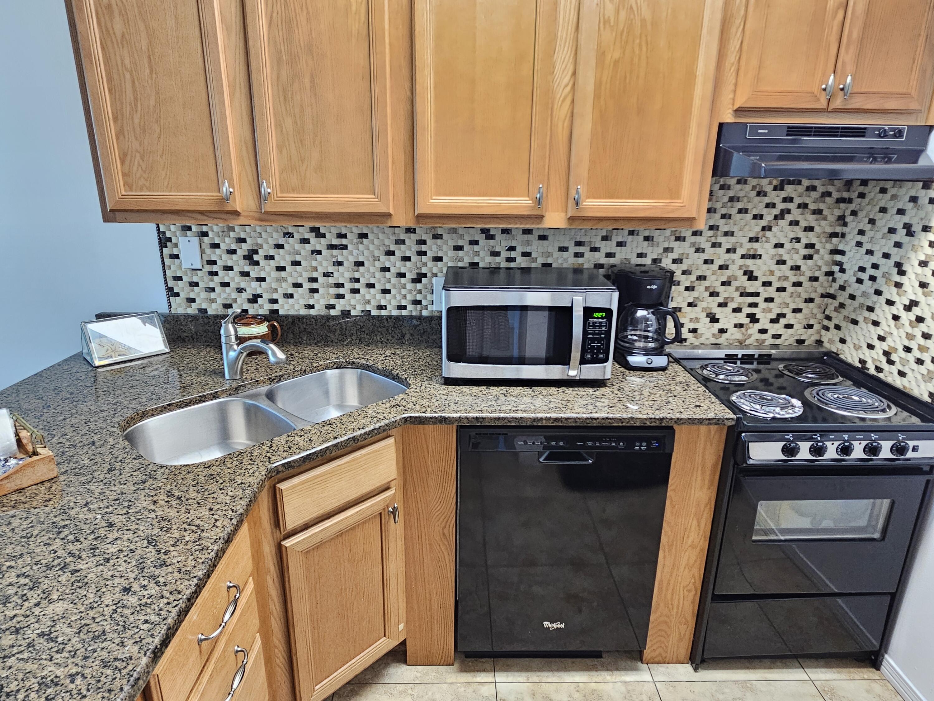 3605 East County Highway 30A, Unit 213 Santa Rosa Beach, FL 32459 - Photo 9 of 31 Kitchen_