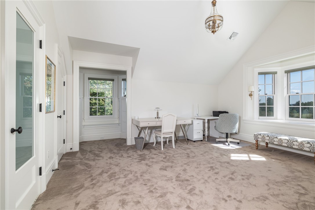 415 Poppasquash Road Bristol, RI 02809 - Photo 36 of 50 Dressing room.