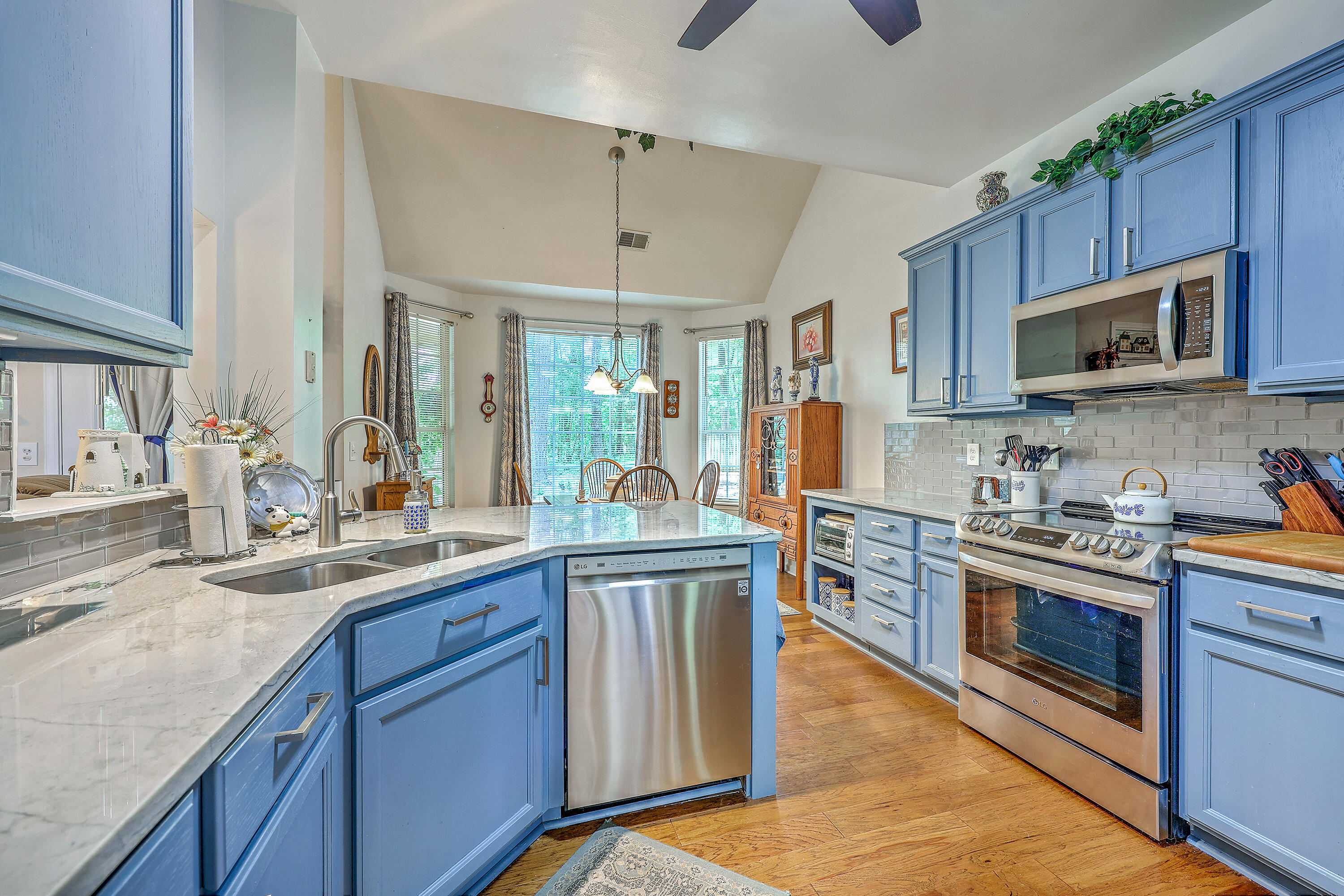 704 Pointe Circle Summerville, SC 29485 - Photo 11 of 32 11