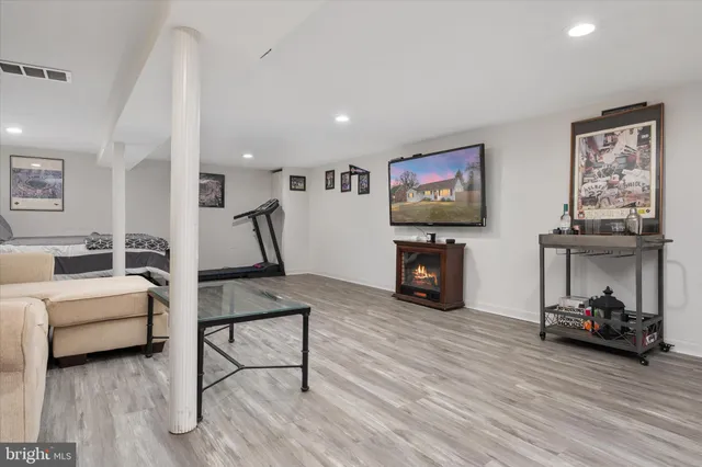 $375,000 | 2913 Illinois Avenue, Baltimore, MD 21227