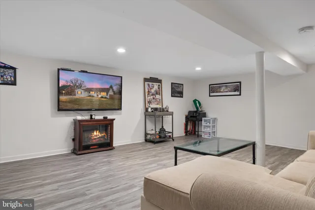 $375,000 | 2913 Illinois Avenue, Baltimore, MD 21227