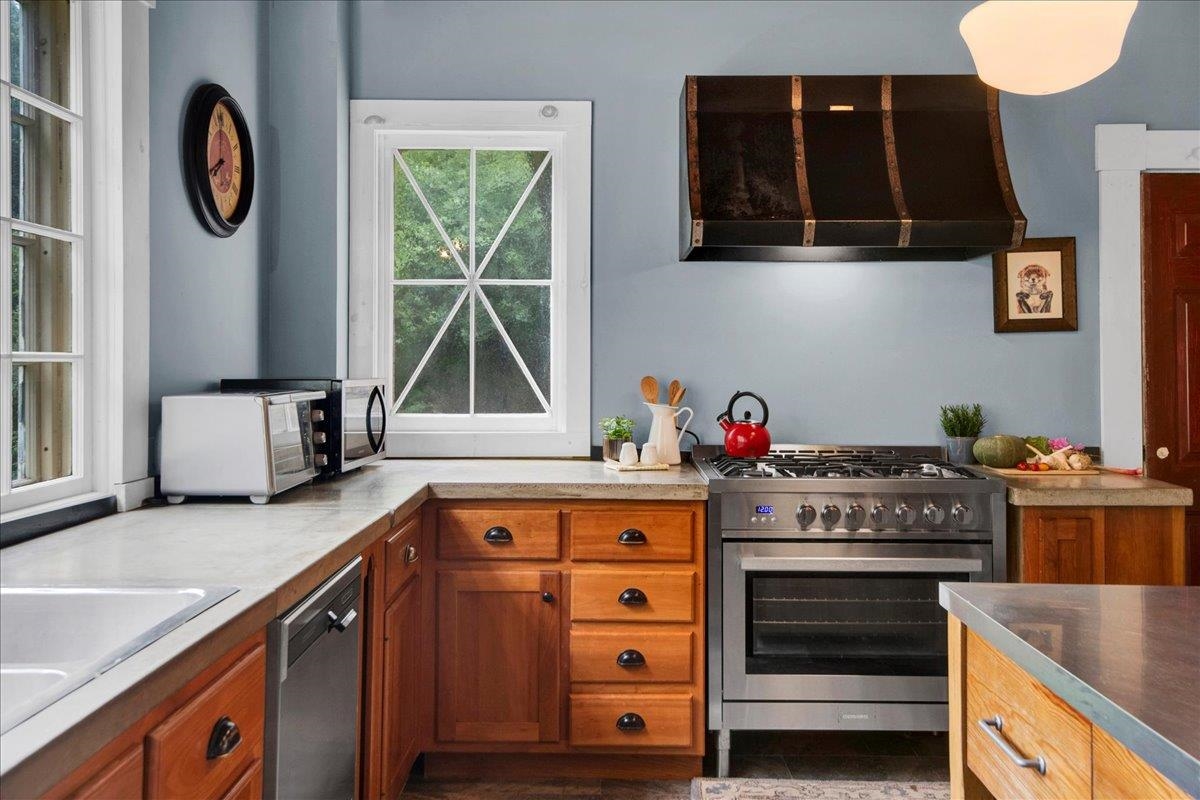 3818 West Hill Road Montgomery, VT 05471 - Photo 25 of 53