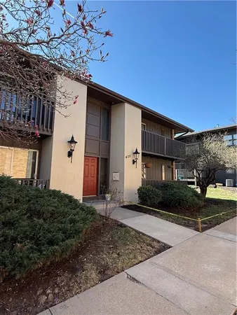 $89,900 | 439 West 104th Street, Unit D, Kansas City, MO 64114