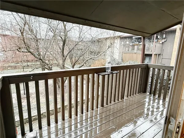 $89,900 | 439 West 104th Street, Unit D, Kansas City, MO 64114