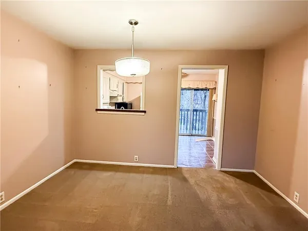 $89,900 | 439 West 104th Street, Unit D, Kansas City, MO 64114