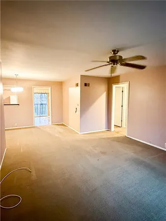 $89,900 | 439 West 104th Street, Unit D, Kansas City, MO 64114