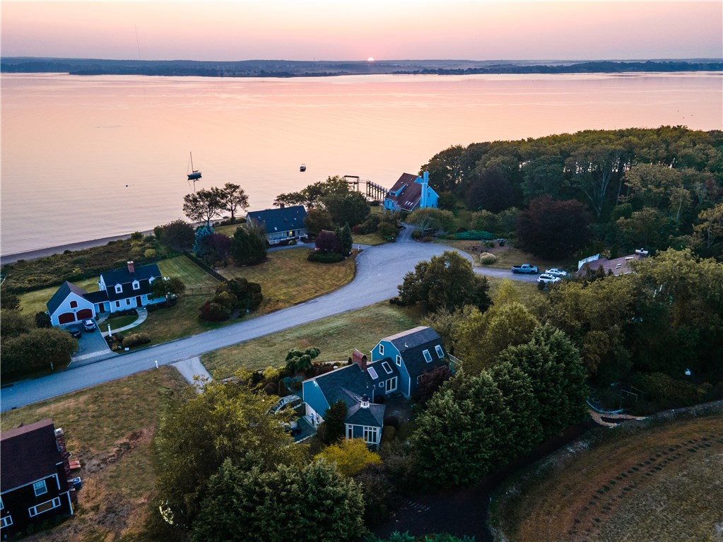 49 Oliver Hazard Perry Road Portsmouth, RI 02871 - Photo 2 of 50 Gallery Image 2