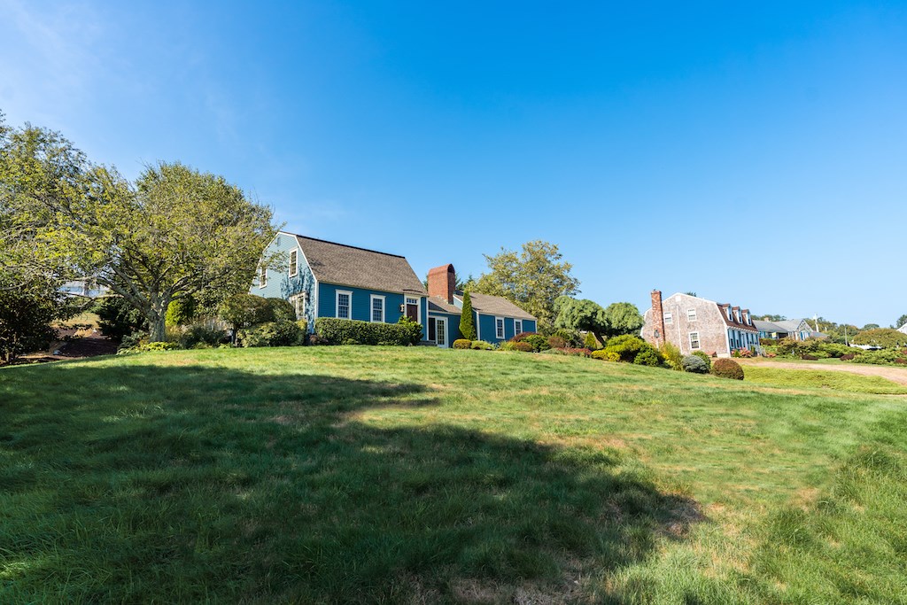 49 Oliver Hazard Perry Road Portsmouth, RI 02871 - Photo 8 of 50 Gallery Image 8