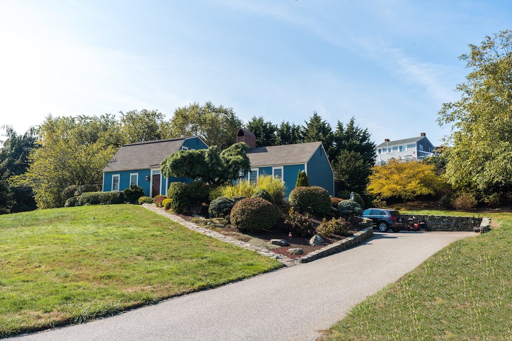 49 Oliver Hazard Perry Road Portsmouth, RI 02871 - Photo 9 of 50 Gallery Image 9