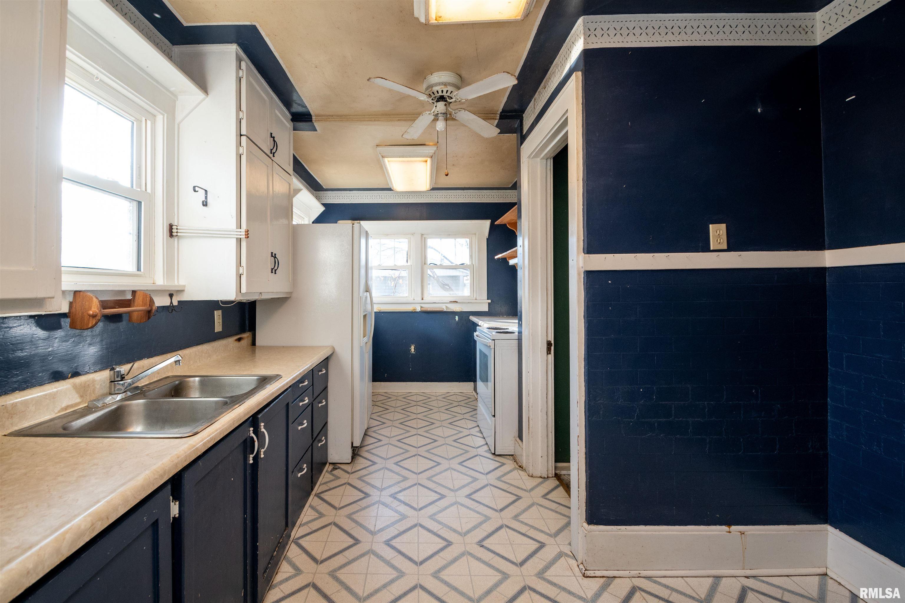 1109 North Benedict Street Chillicothe, IL 61523 - Photo 7 of 27