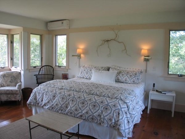 6 Trail End Chilmark, MA 02535 - Photo 13 of 26 Gallery Image 13