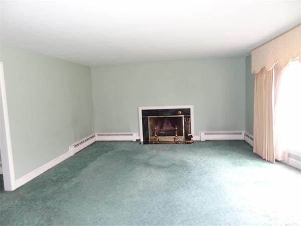 15 Chandler Road Andover, MA 01810 - Photo 8 of 16 Gallery Image 8