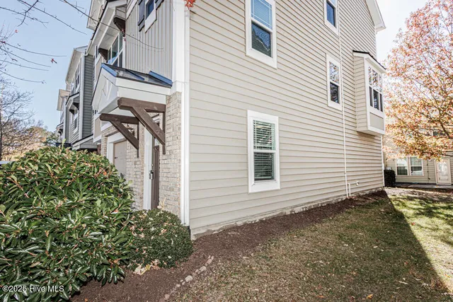 $365,000 | 14 Prairie View Court, Durham, NC 27703