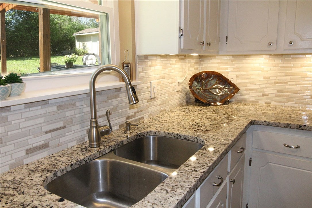 608 Rustic Street Opelika, AL 36801 - Photo 15 of 36 Gallery Image 15
