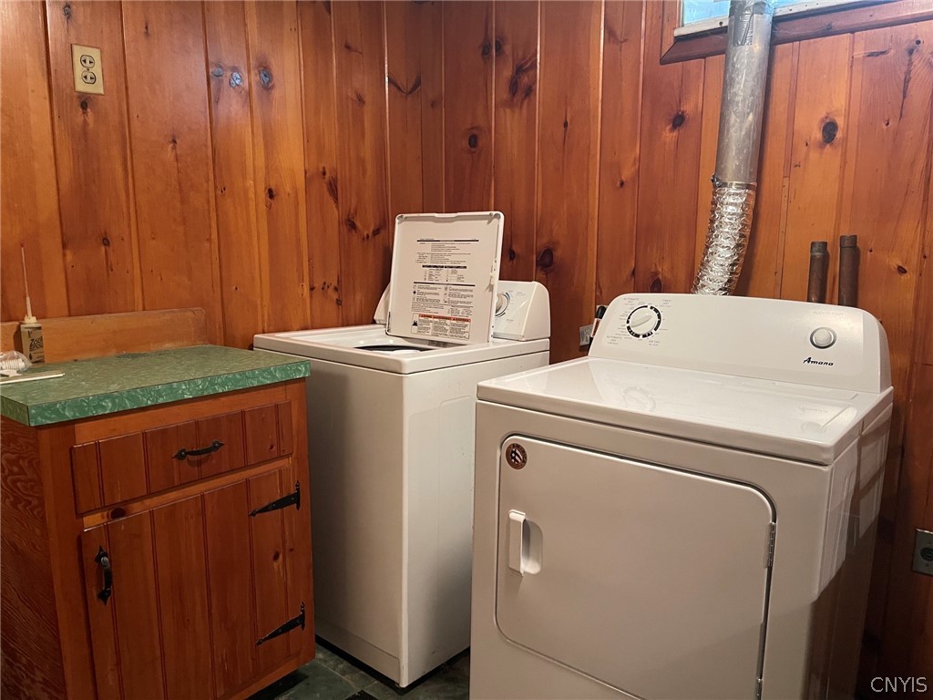 17 Castle Street Vernon, NY 13421 - Photo 35 of 41 Laundry in basement with washer and dryer