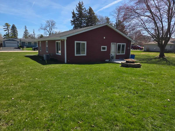 $345,000 | 2817 Jones Street, Delavan, WI 53115