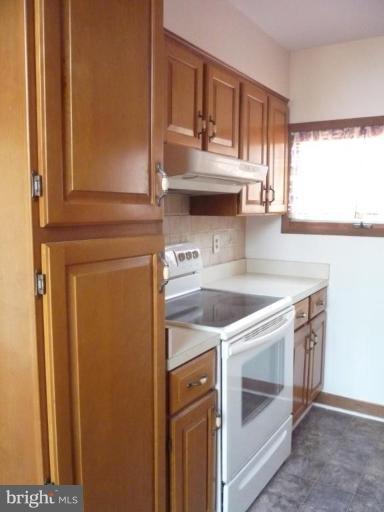 232 Leppo Road Westminster, MD 21158 - Photo 2 of 22 Kitchen