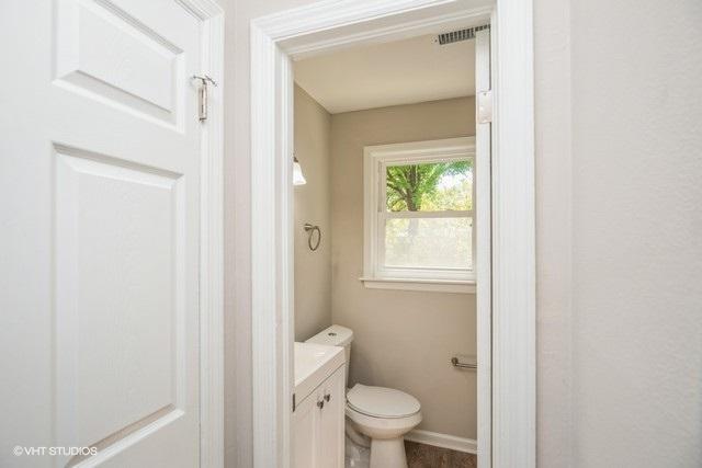 1439 Village Road Charleston, SC 29407 - Photo 8 of 15 full bathroom