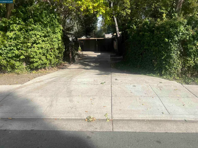 $3,750,000 | Buena Vista Area, Walnut Creek, CA 94597