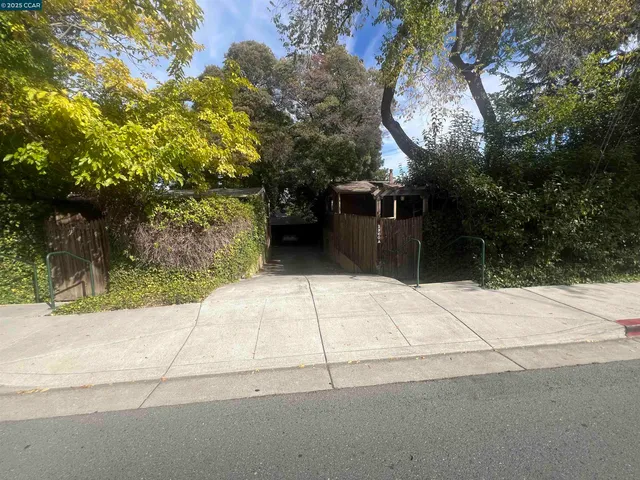 $3,750,000 | Buena Vista Area, Walnut Creek, CA 94597