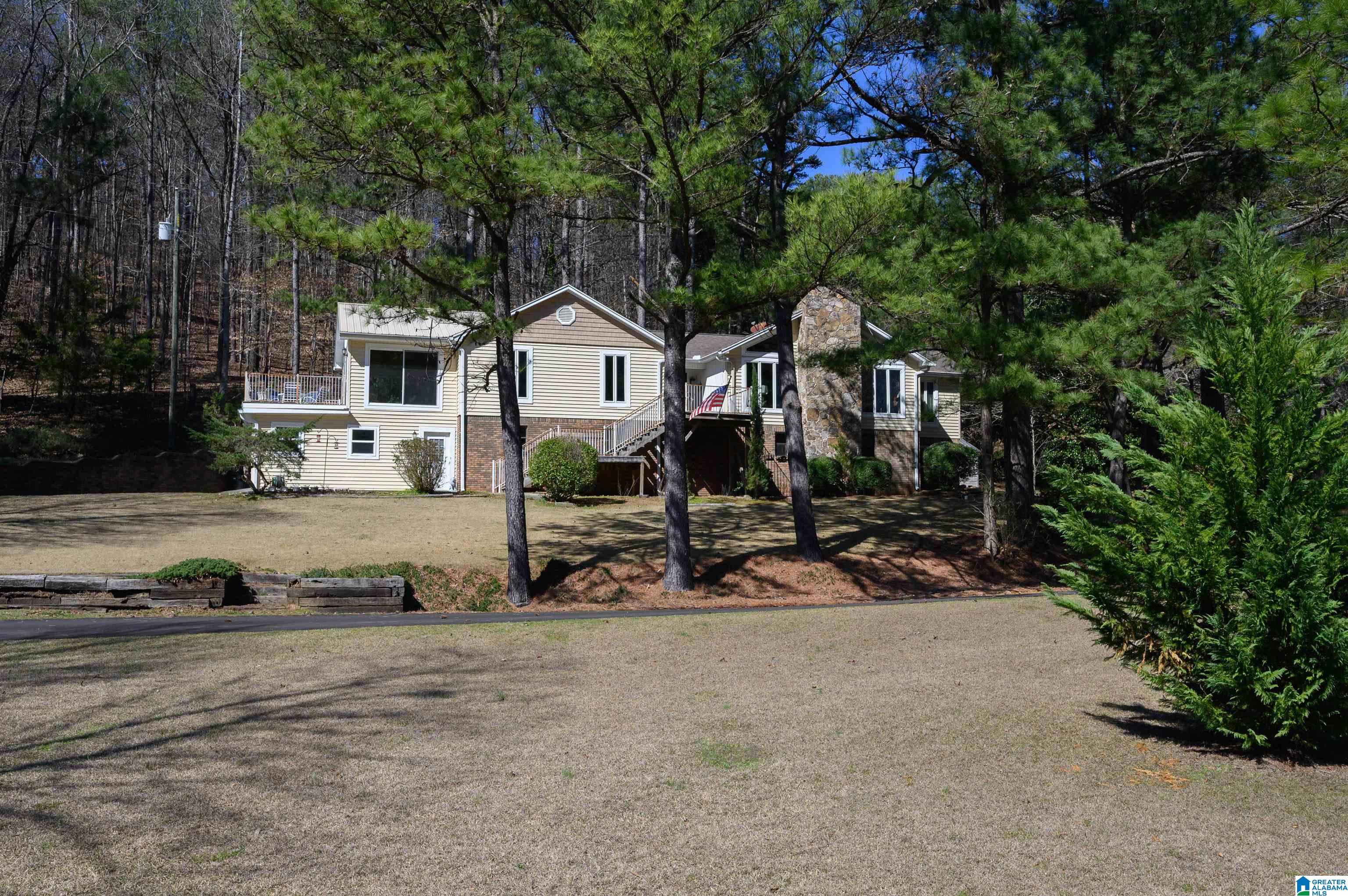 1935 Arabian Road Columbiana, AL 35051 - Photo 3 of 80