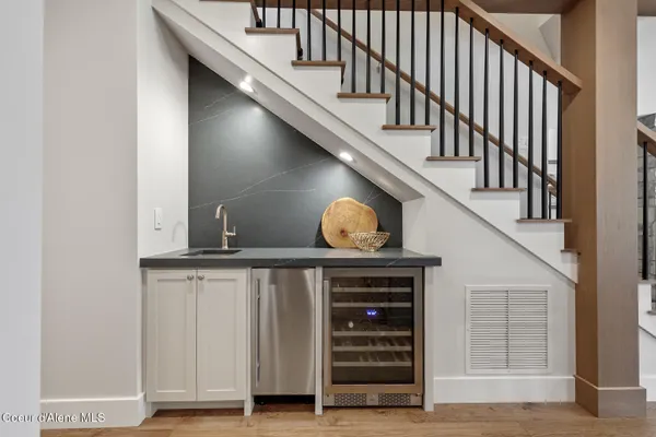 $5,250,000 | 7100 South Gozzer Road, Harrison, ID 83833