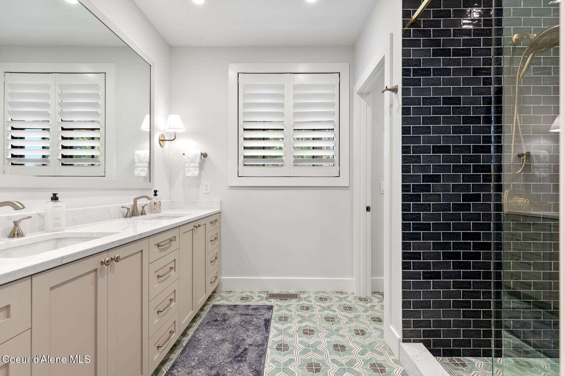 7100 South Gozzer Road Harrison, ID 83833 - Photo 18 of 33 Cottage5-18