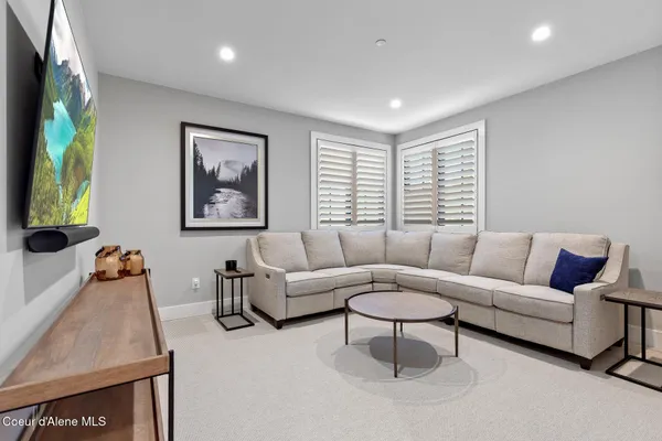 $5,250,000 | 7100 South Gozzer Road, Harrison, ID 83833