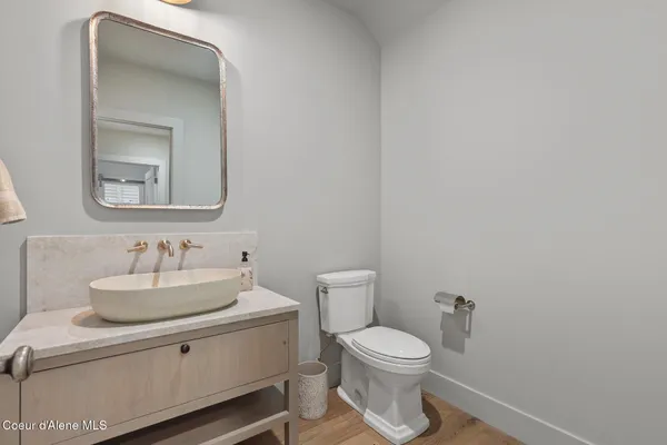 $5,250,000 | 7100 South Gozzer Road, Harrison, ID 83833