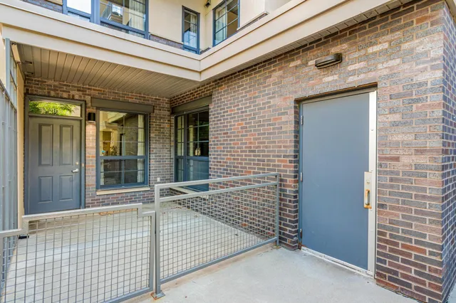 $275,000 | 2566 Ellis Avenue, Unit 103, St. Paul, MN 55114