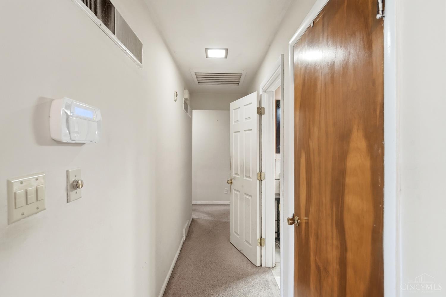 8084 Stillwell Road Cincinnati, OH 45237 - Photo 50 of 53
