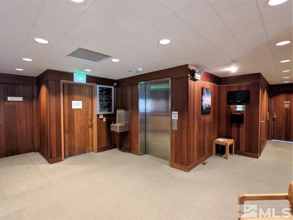 889 Alder Avenue, Unit 301 Incline Village, NV 89451 - Photo 20 of 23 a view of a elevator