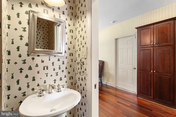 $1,290,000 | 100 North Hinchman Avenue, Haddonfield, NJ 08033