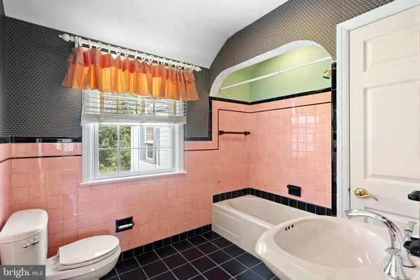 $1,290,000 | 100 North Hinchman Avenue, Haddonfield, NJ 08033
