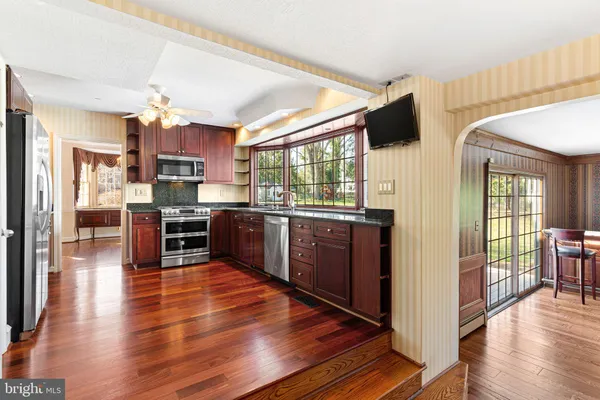 $1,290,000 | 100 North Hinchman Avenue, Haddonfield, NJ 08033