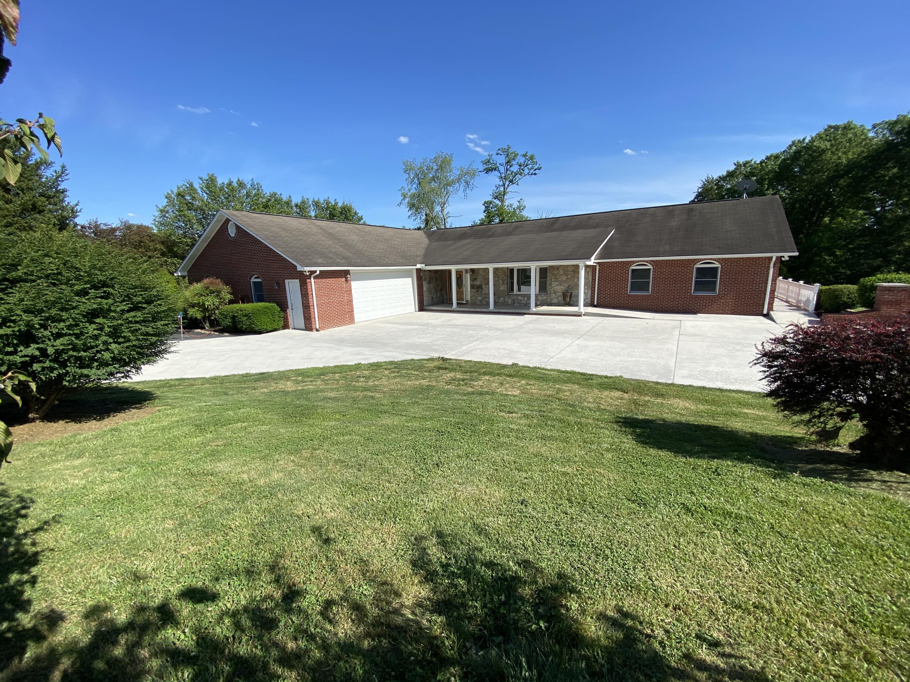 337 Under Pass Road Ewing, VA 24248 - Photo 2 of 33 view of home