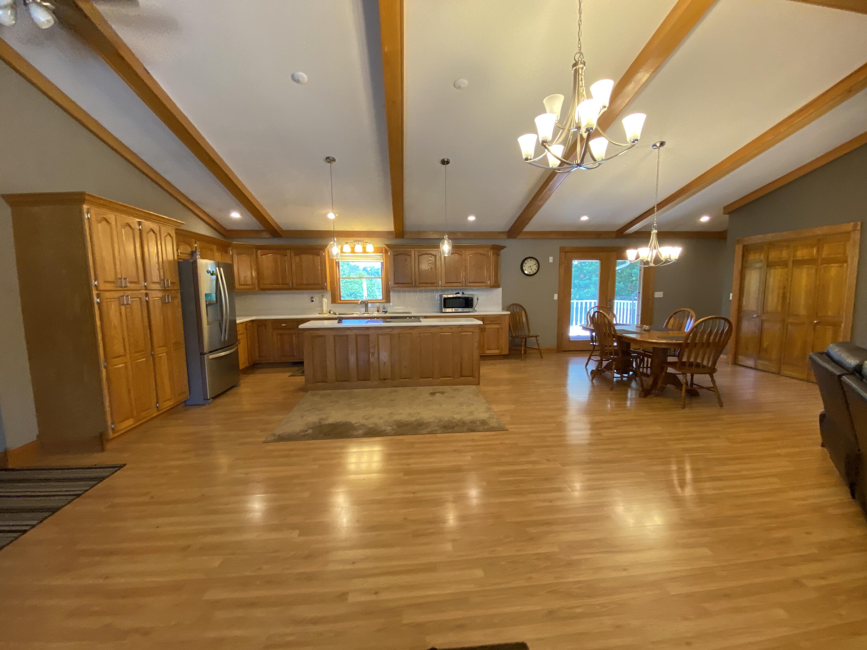 337 Under Pass Road Ewing, VA 24248 - Photo 14 of 33 kitchen and dining