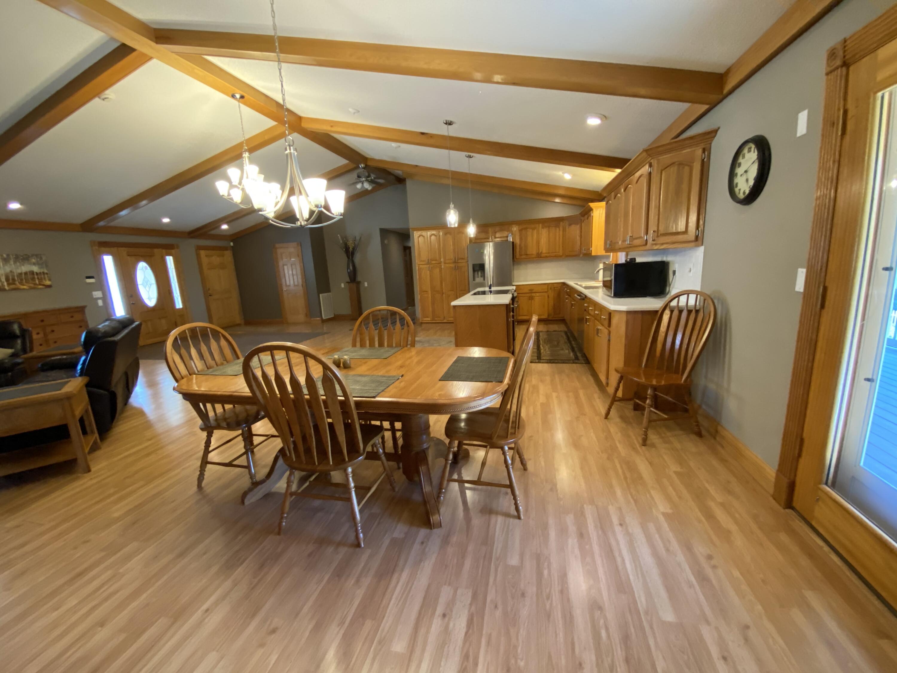 337 Under Pass Road Ewing, VA 24248 - Photo 16 of 33 kitchen and dining combo