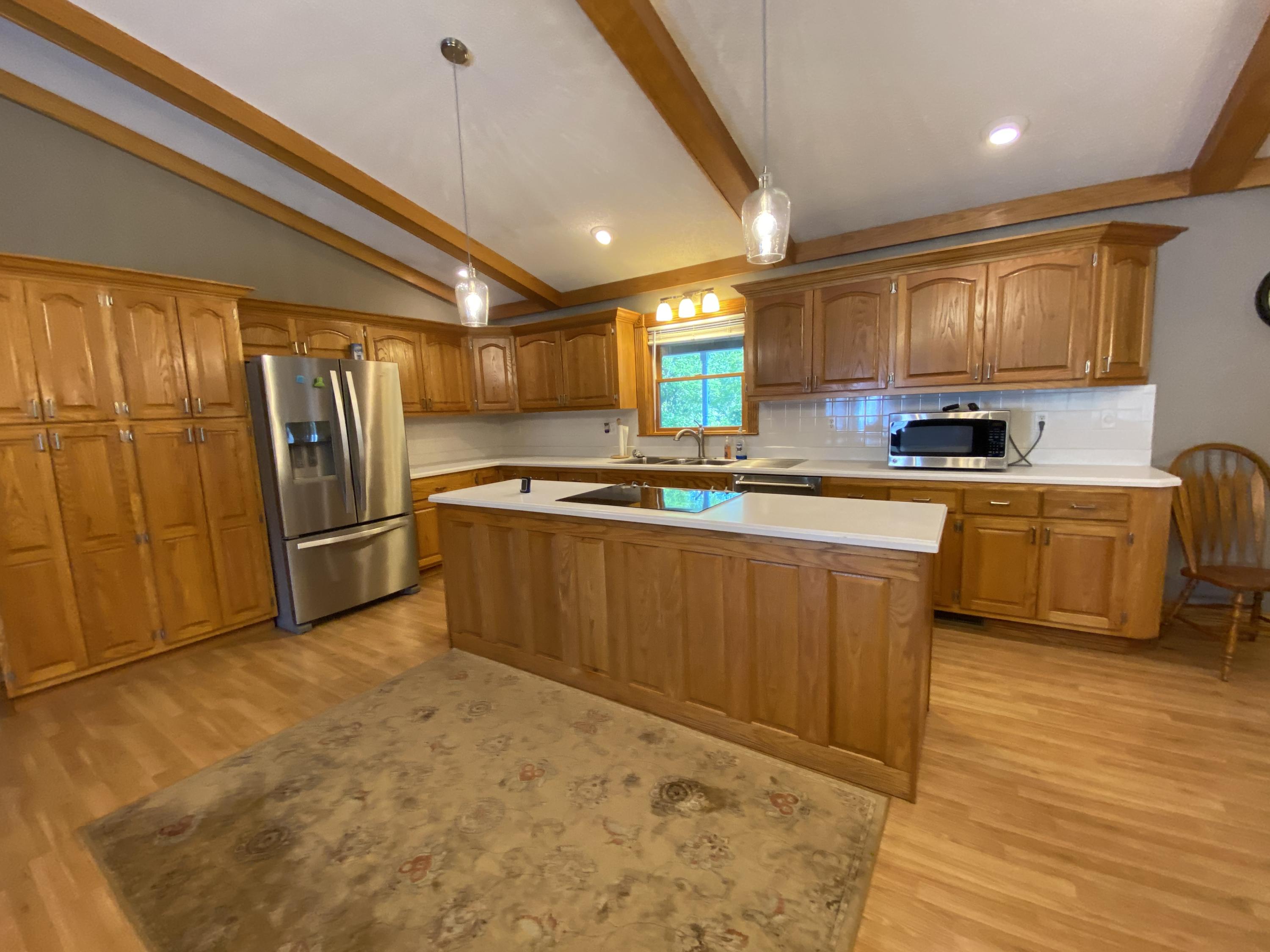 337 Under Pass Road Ewing, VA 24248 - Photo 20 of 33 kitchen with island