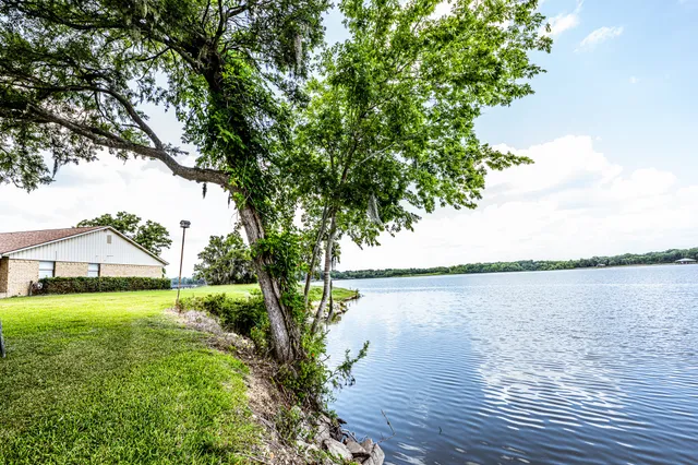 $474,999 | 46 Point Loop, Huntsville, TX 77320