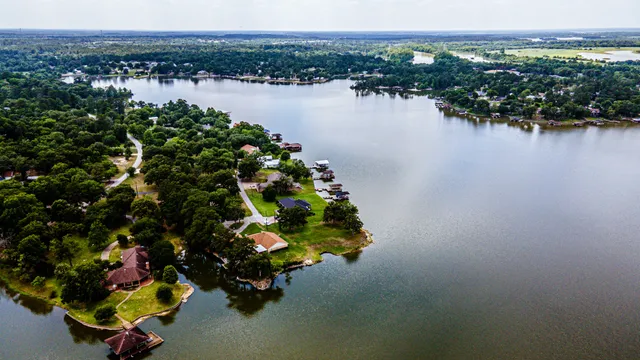 $474,999 | 46 Point Loop, Huntsville, TX 77320