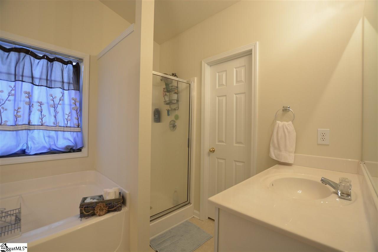 111 Ridgebrook Way Greenville, SC 29605 - Photo 12 of 17 Gallery Image 12