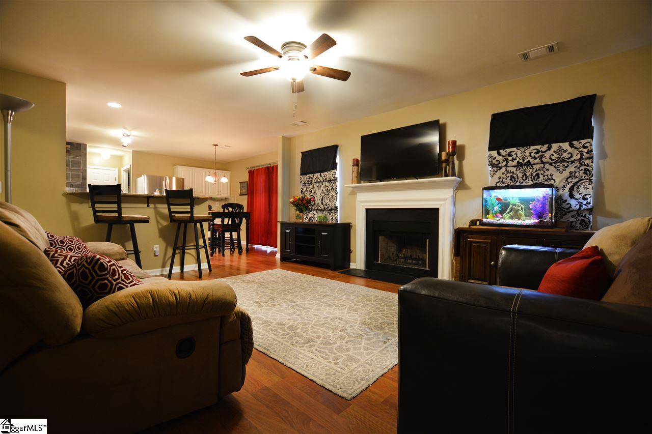 111 Ridgebrook Way Greenville, SC 29605 - Photo 4 of 17 Gallery Image 4