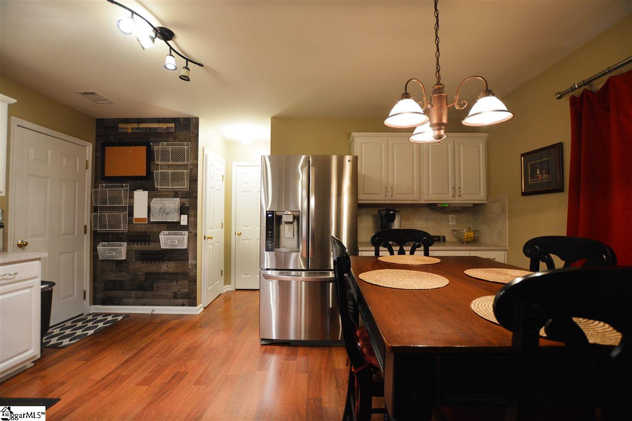 111 Ridgebrook Way Greenville, SC 29605 - Photo 6 of 17 Gallery Image 6